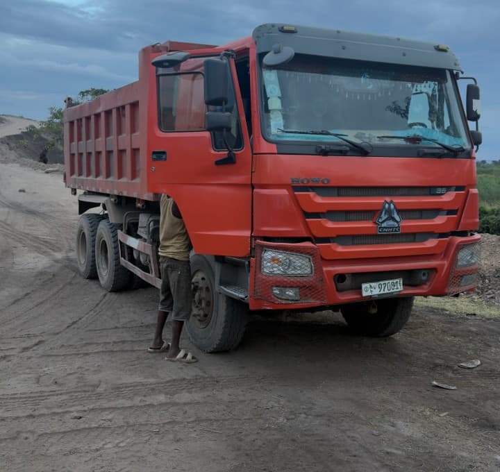 Sinotruk HOWO heavy-duty dump truck on an aggregate hauling and earthmoving site in Ethiopia